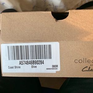 Clarks khaki green coast shine sandal